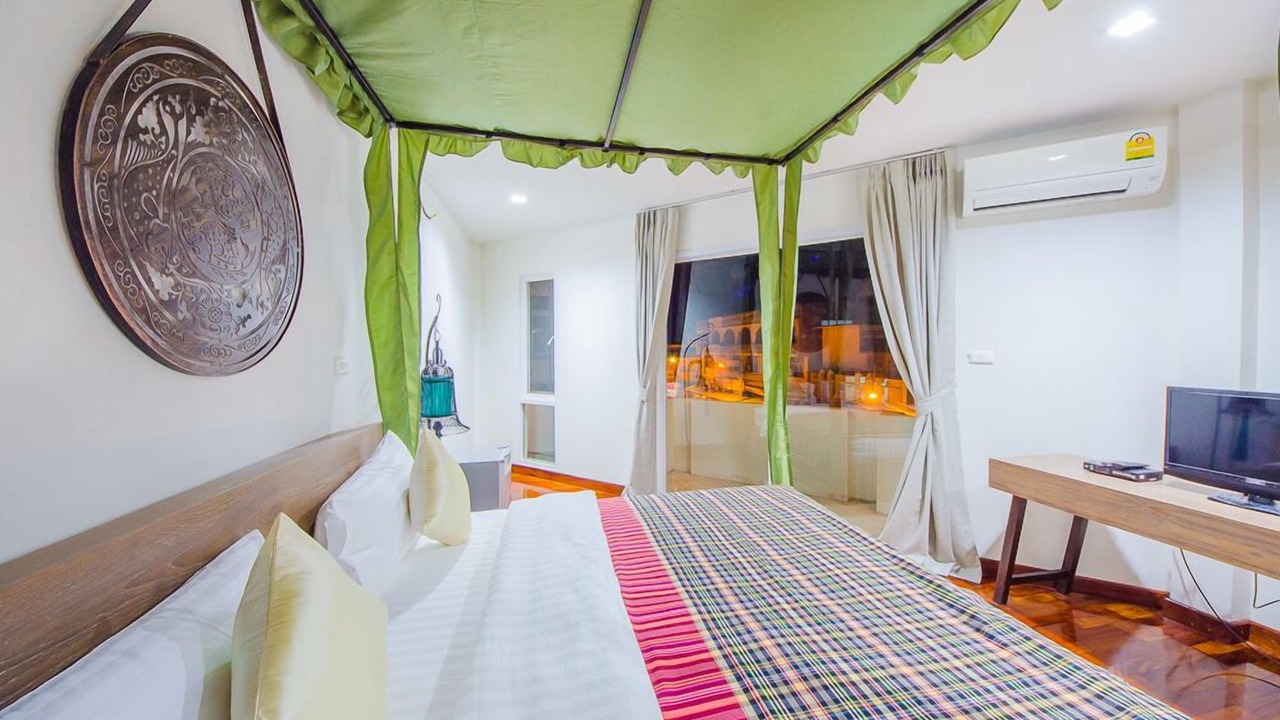 Photo of Bedroom in Thani