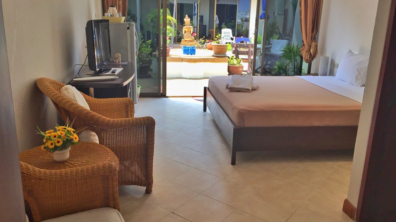 Photo of Livingroom in Nanai Road