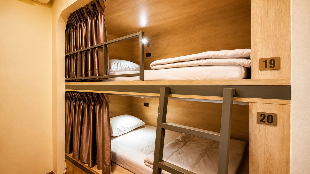 Photo of Bedroom in Phra Nakhon