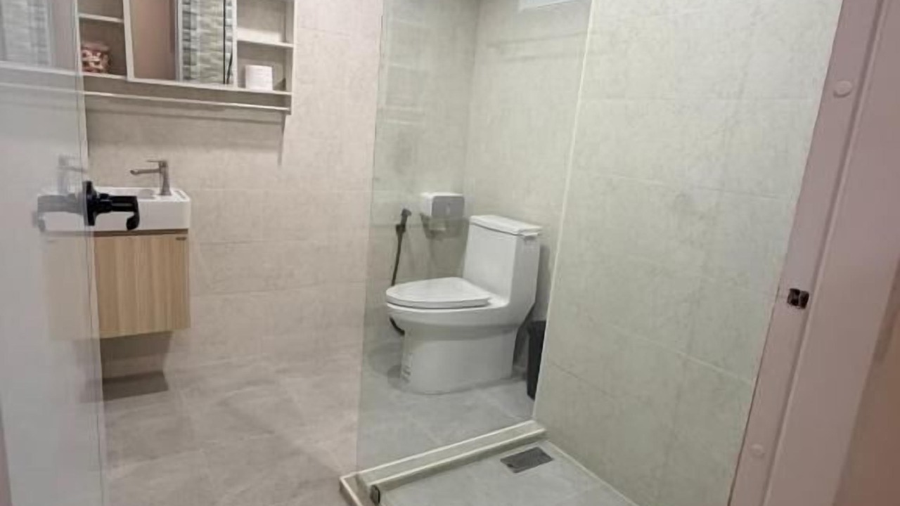 Photo of Bathroom in Saphan Sung