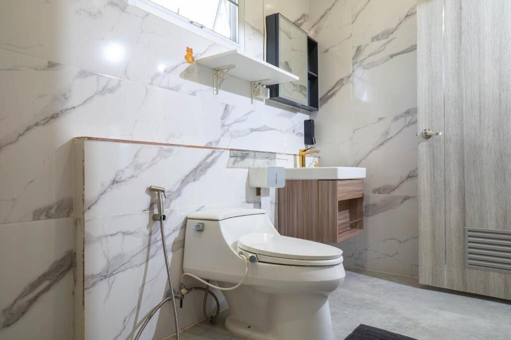 Photo of Bathroom in Saphan Sung