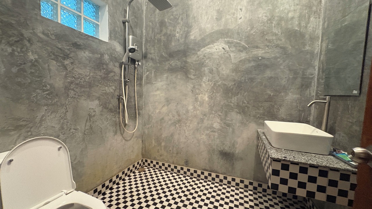 Photo of Bathroom in Krong Kaeb