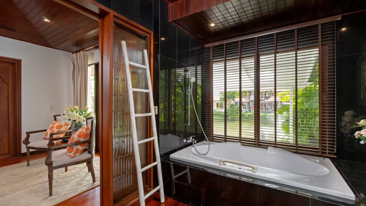 Photo of Bathroom in Kathu