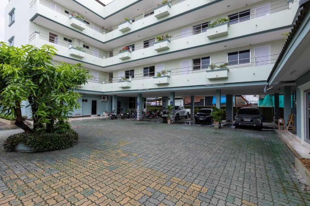 Photo of Outdoor in Wua Lai