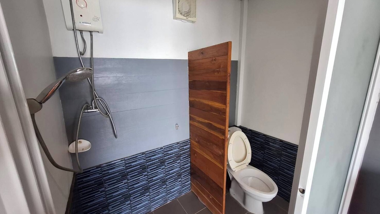 Photo of Bathroom in Tha Kradan