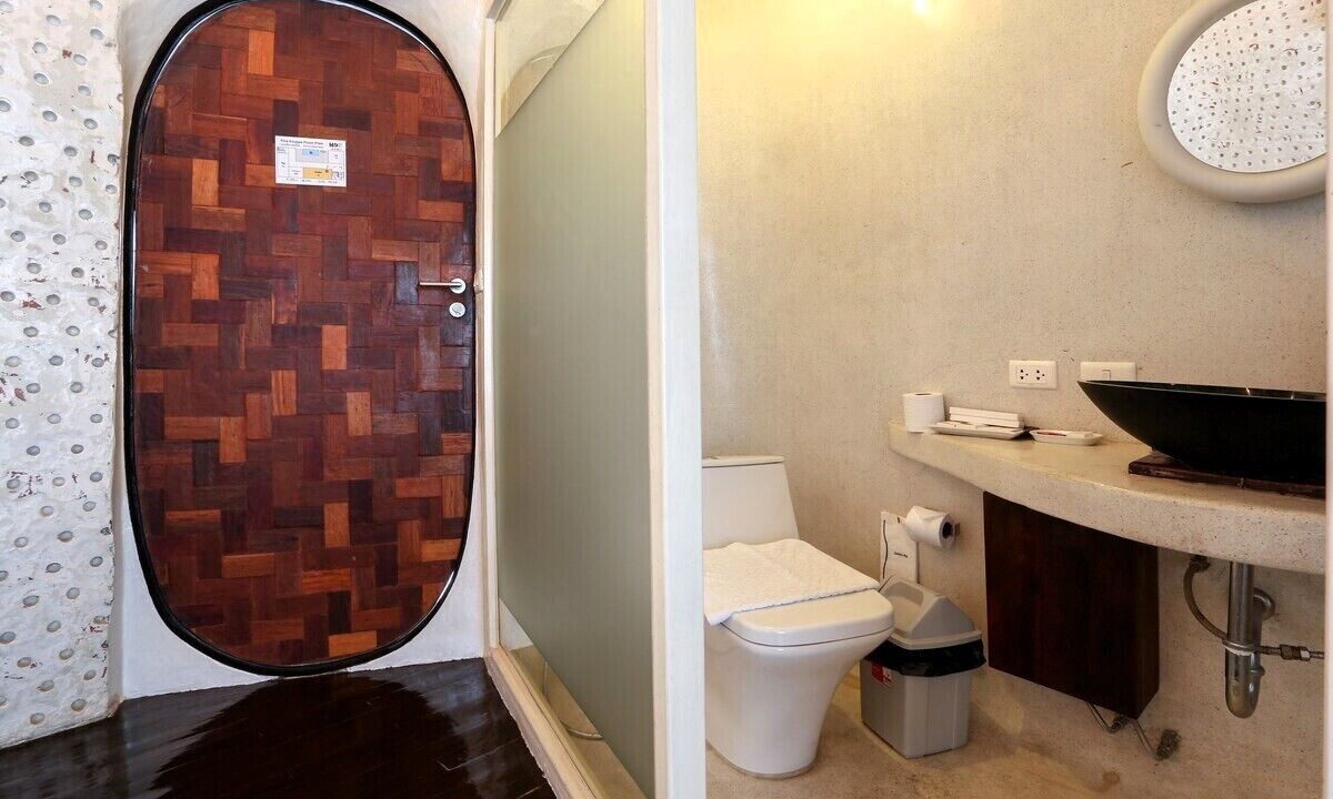 Photo of Bathroom in Thapae