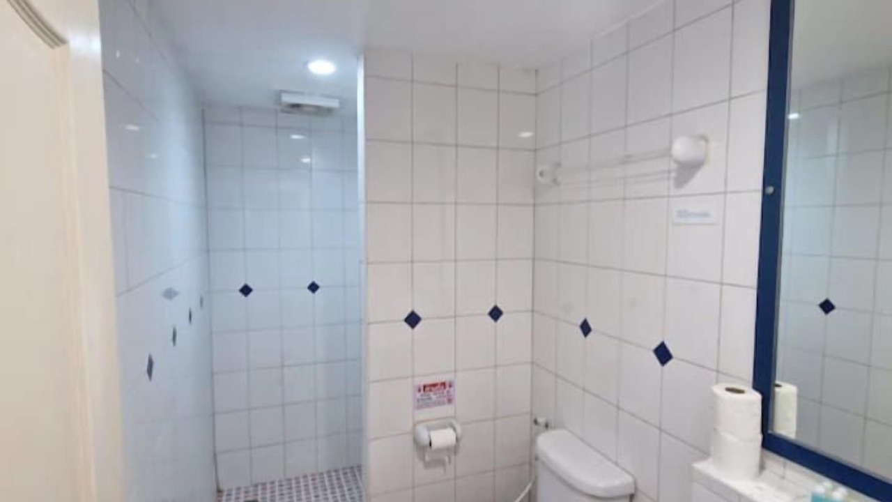 Photo of Bathroom in Nanai Road