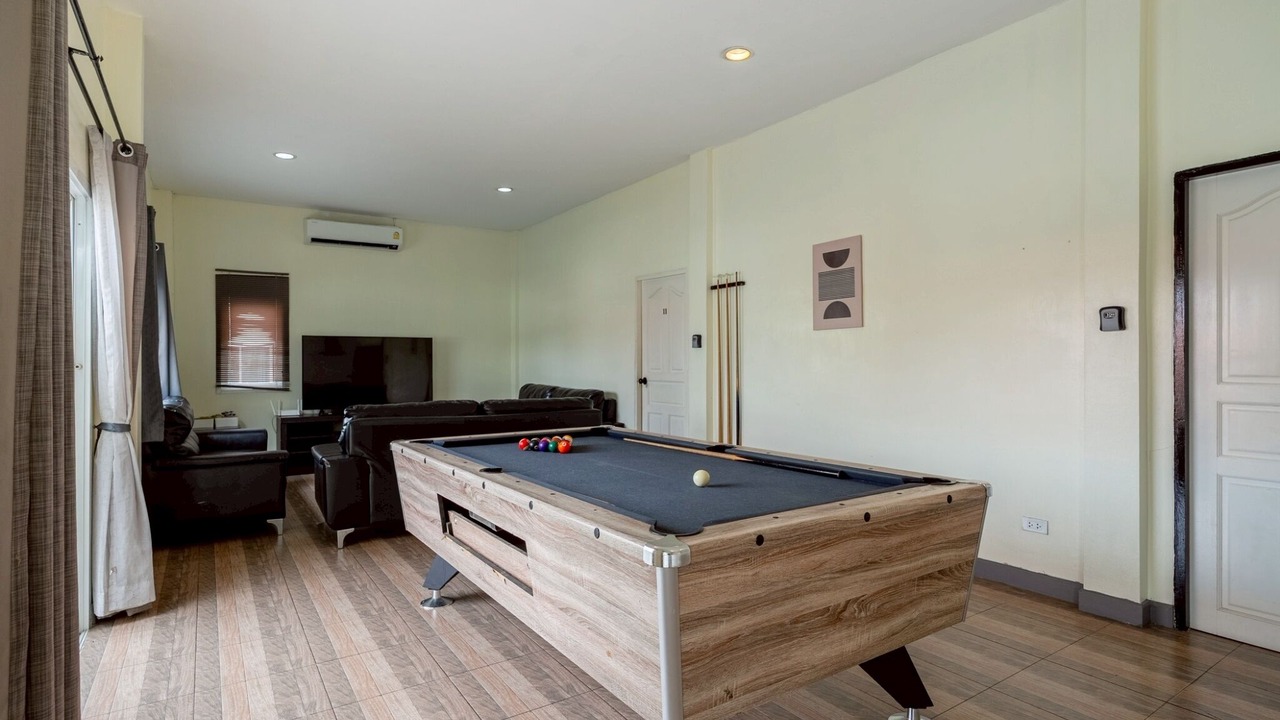 Photo of Outdoor in Pong