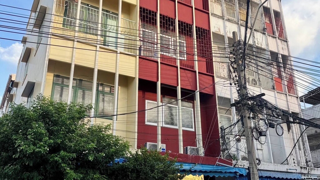Photo of Patio Balcony in Wang Burapha Phirom