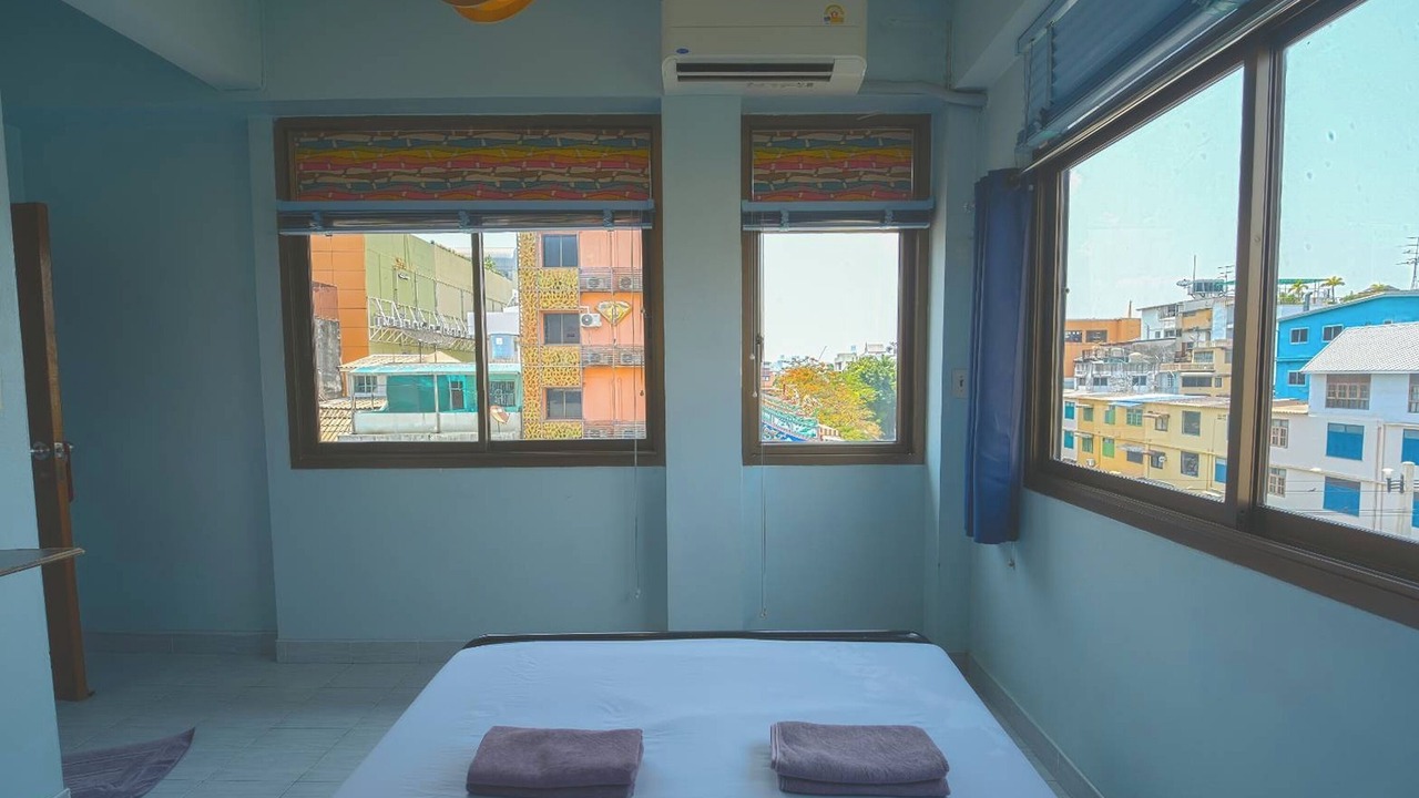 Photo of Bedroom in Wat Sam Phraya