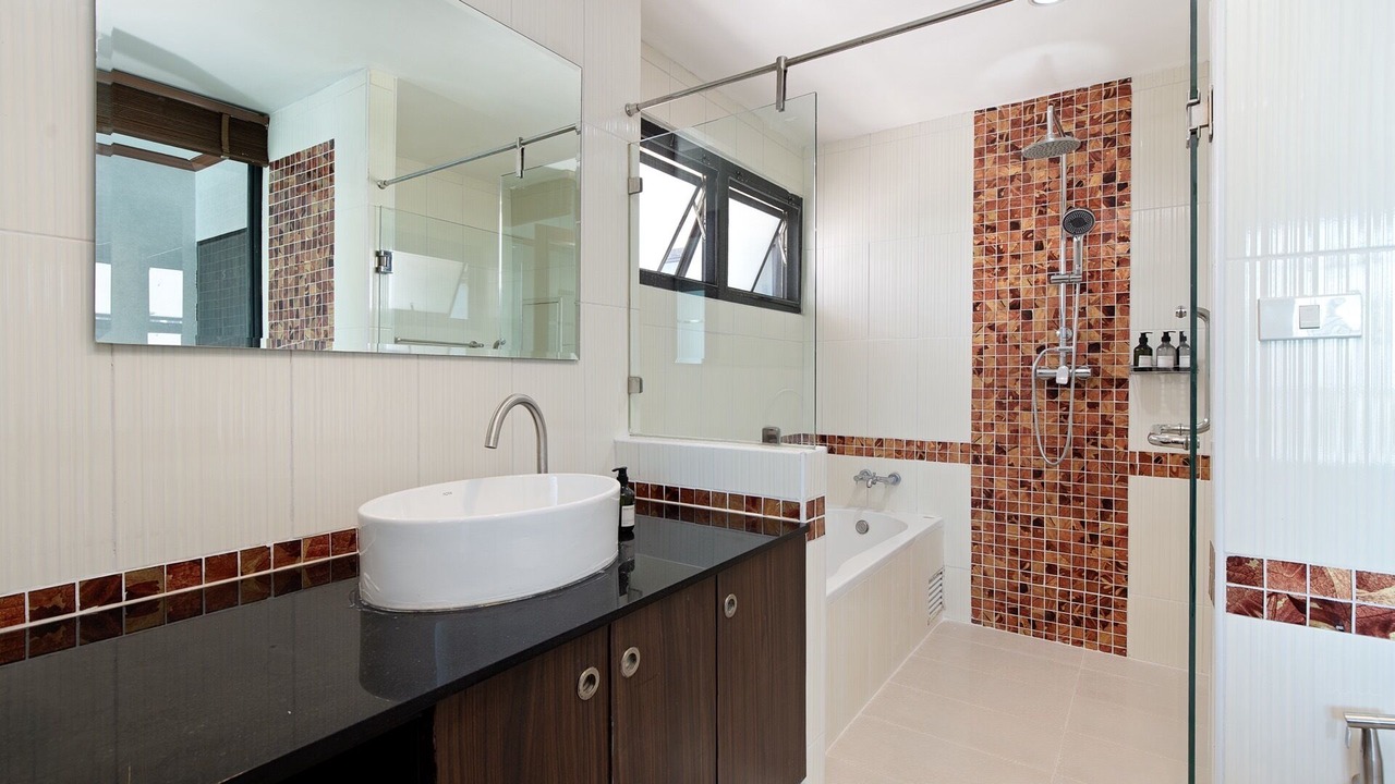 Photo of Bathroom in Wattana