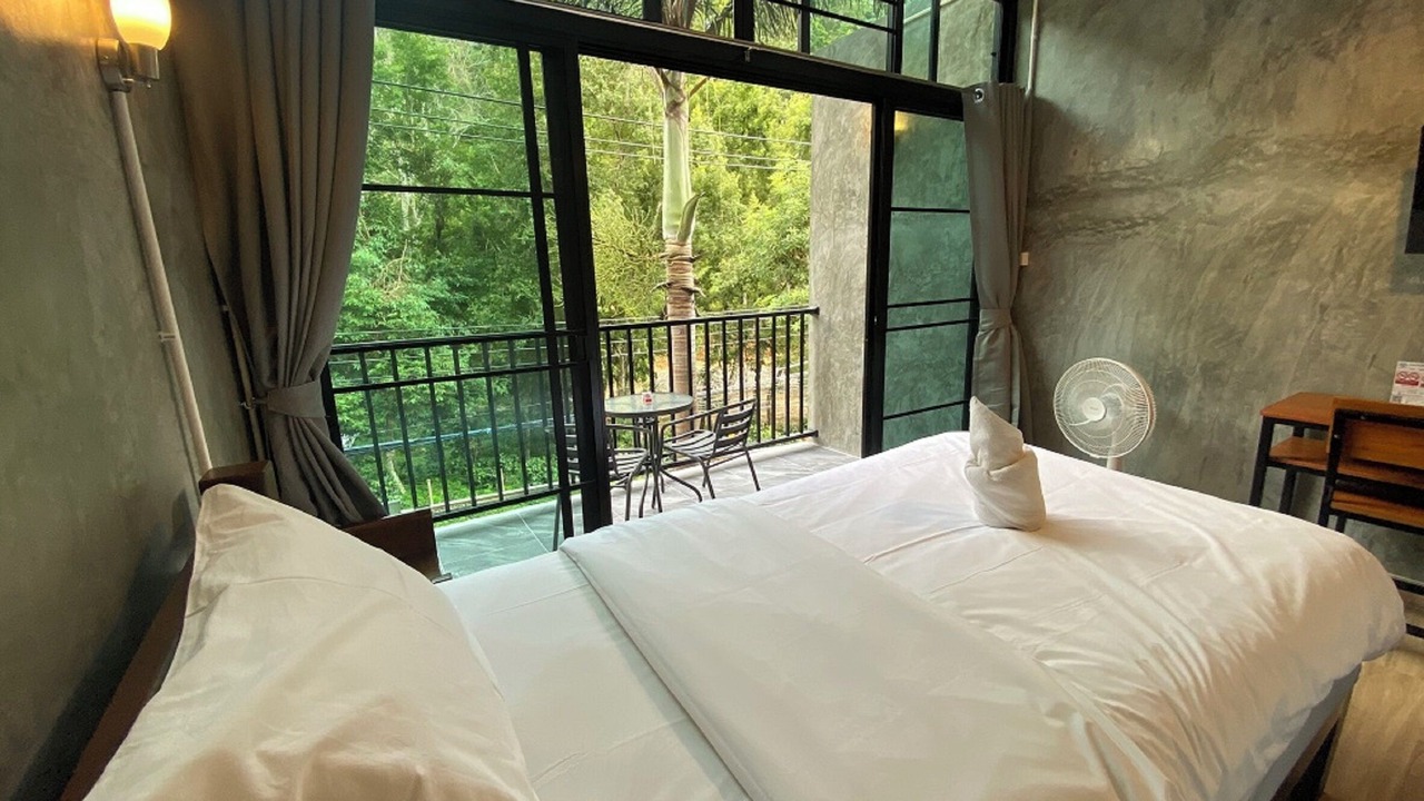 Photo of Bedroom in Mae On