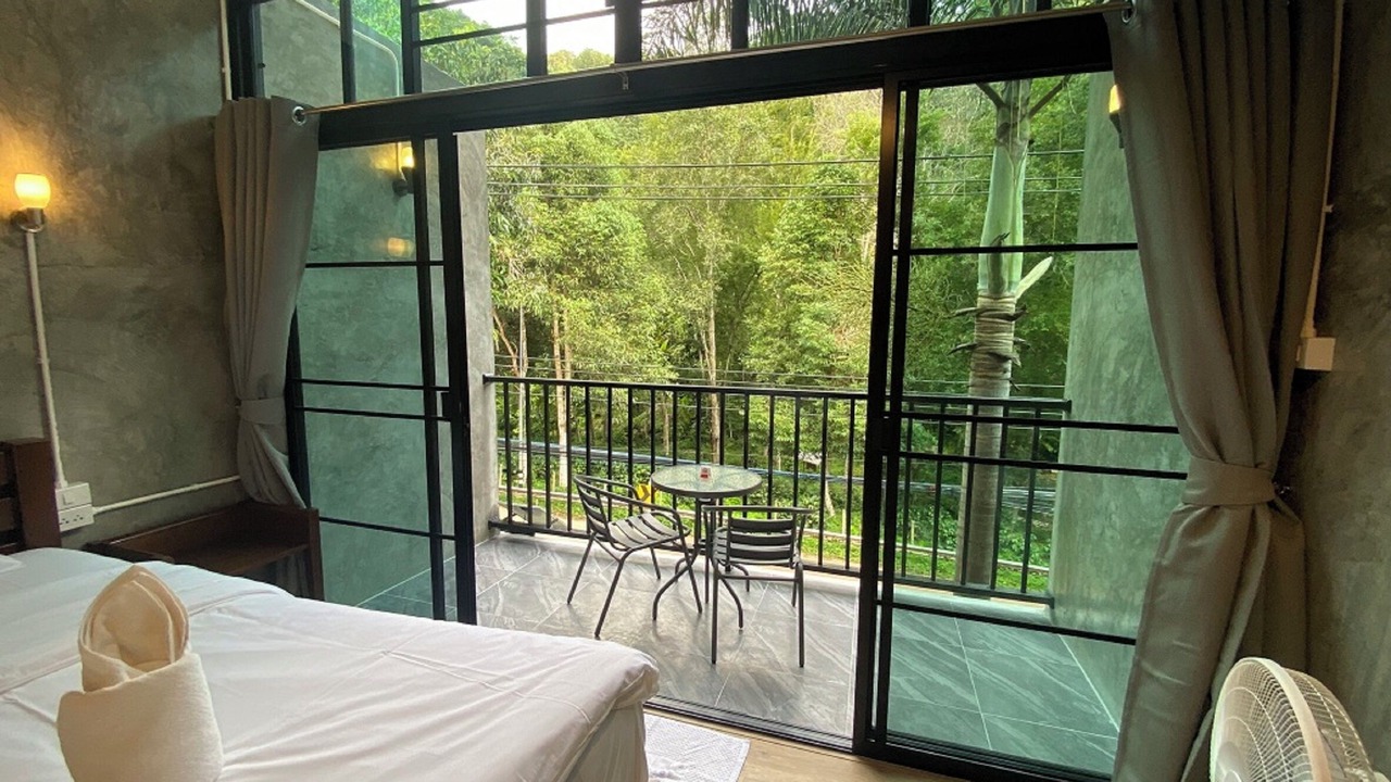 Photo of Bedroom in Mae On