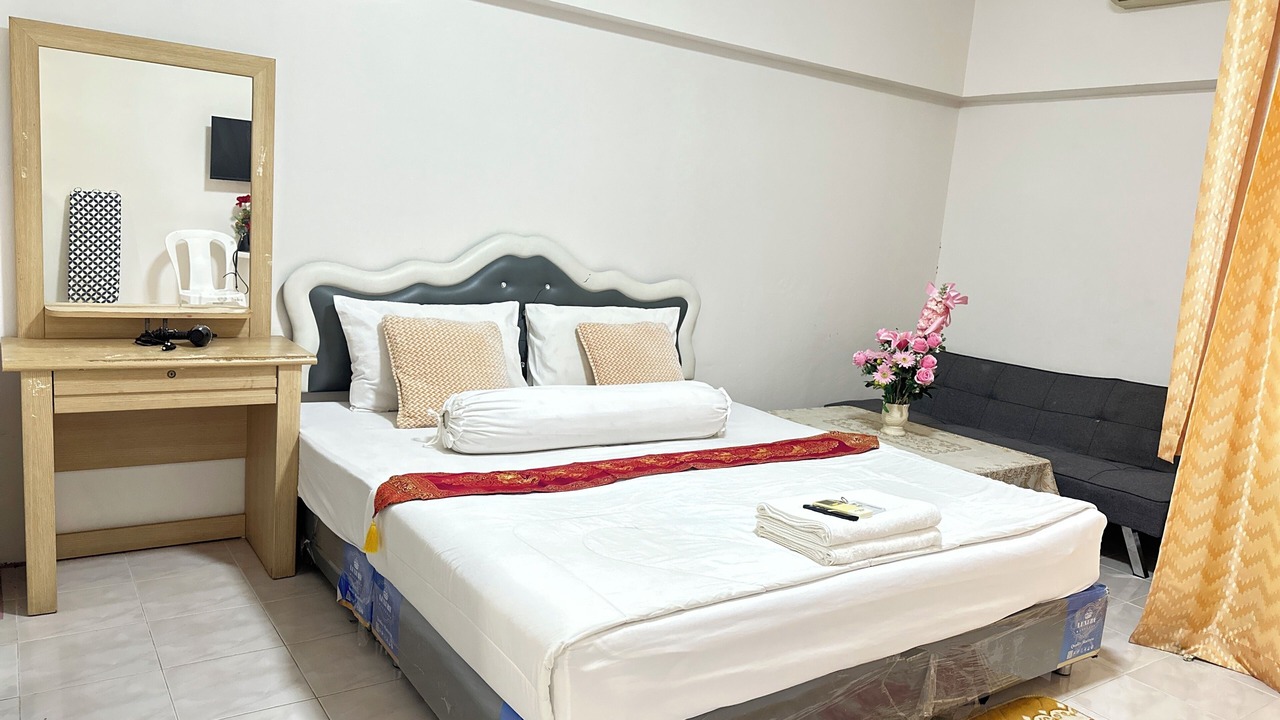 Photo of Bedroom in Thanon Phaya Thai