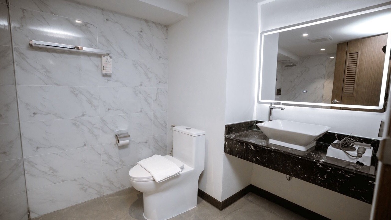 Photo of Bathroom in Pom Prap