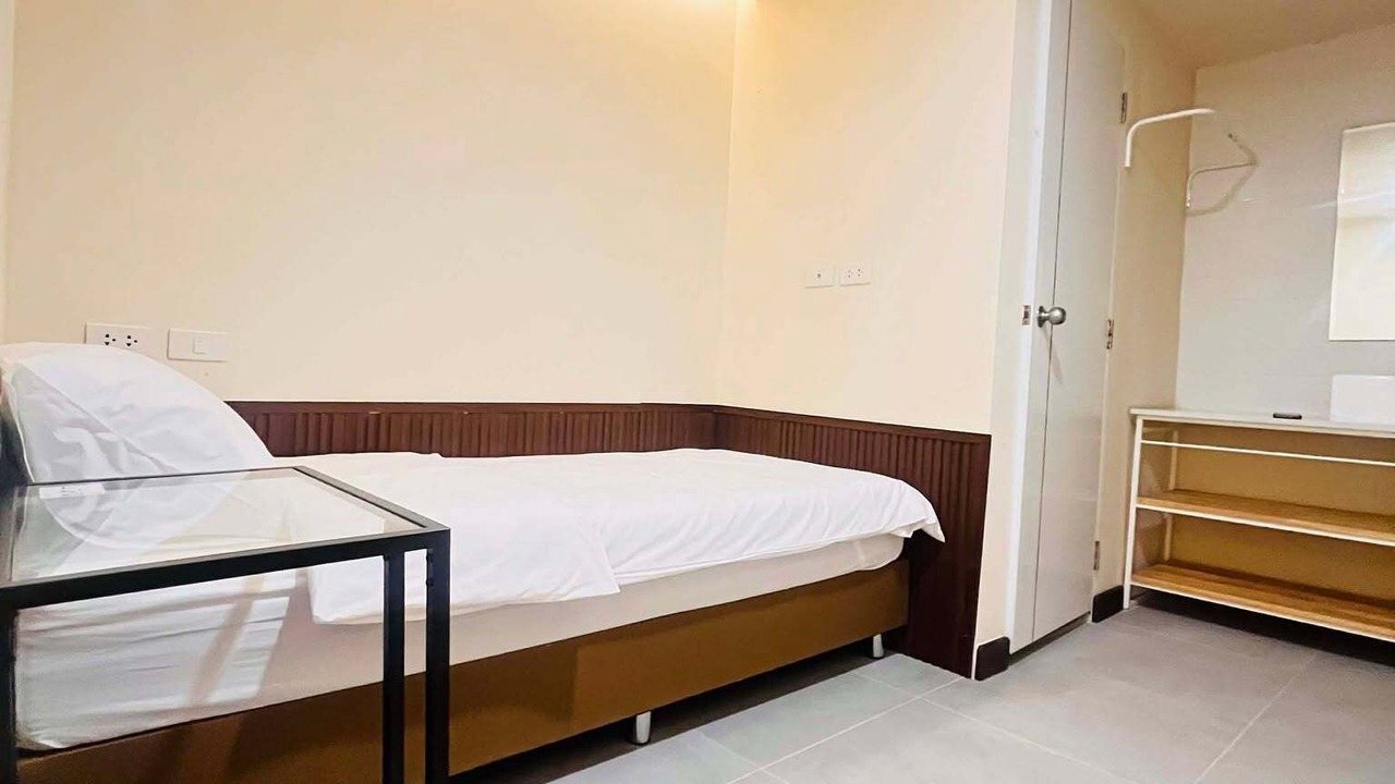 Photo of Bedroom in Embassy District