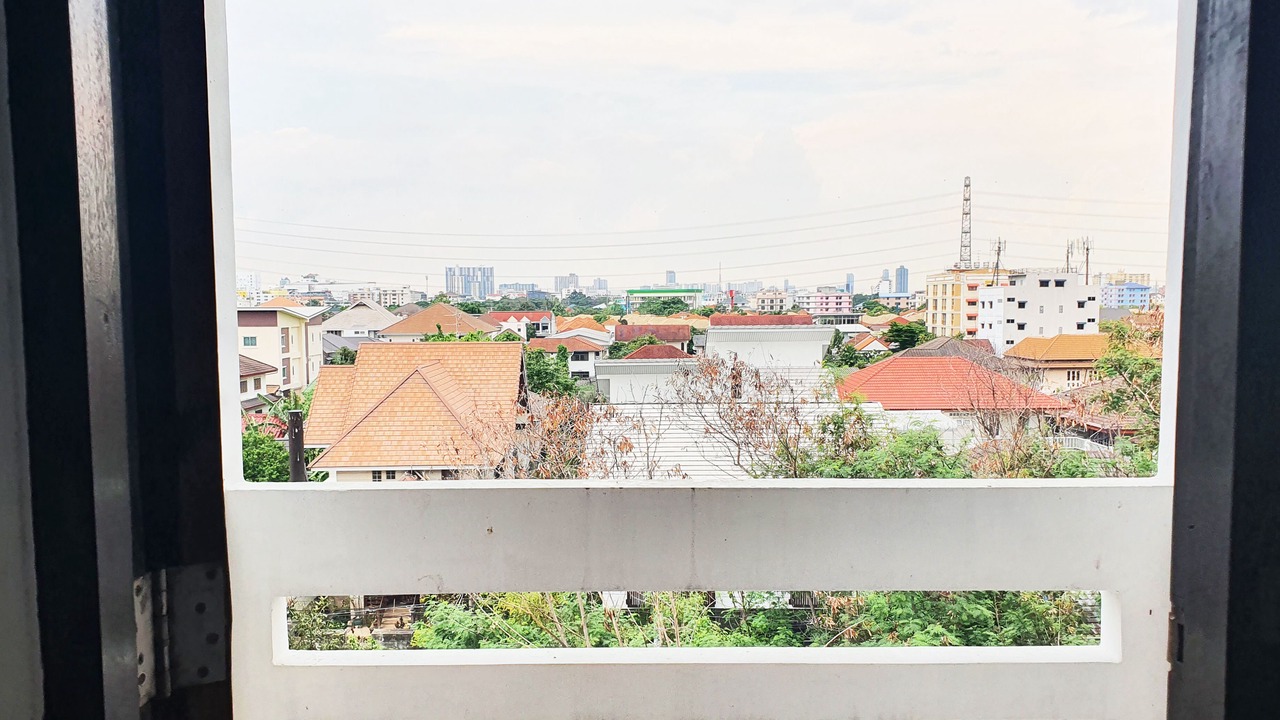 Photo of Outdoor in Lak Si
