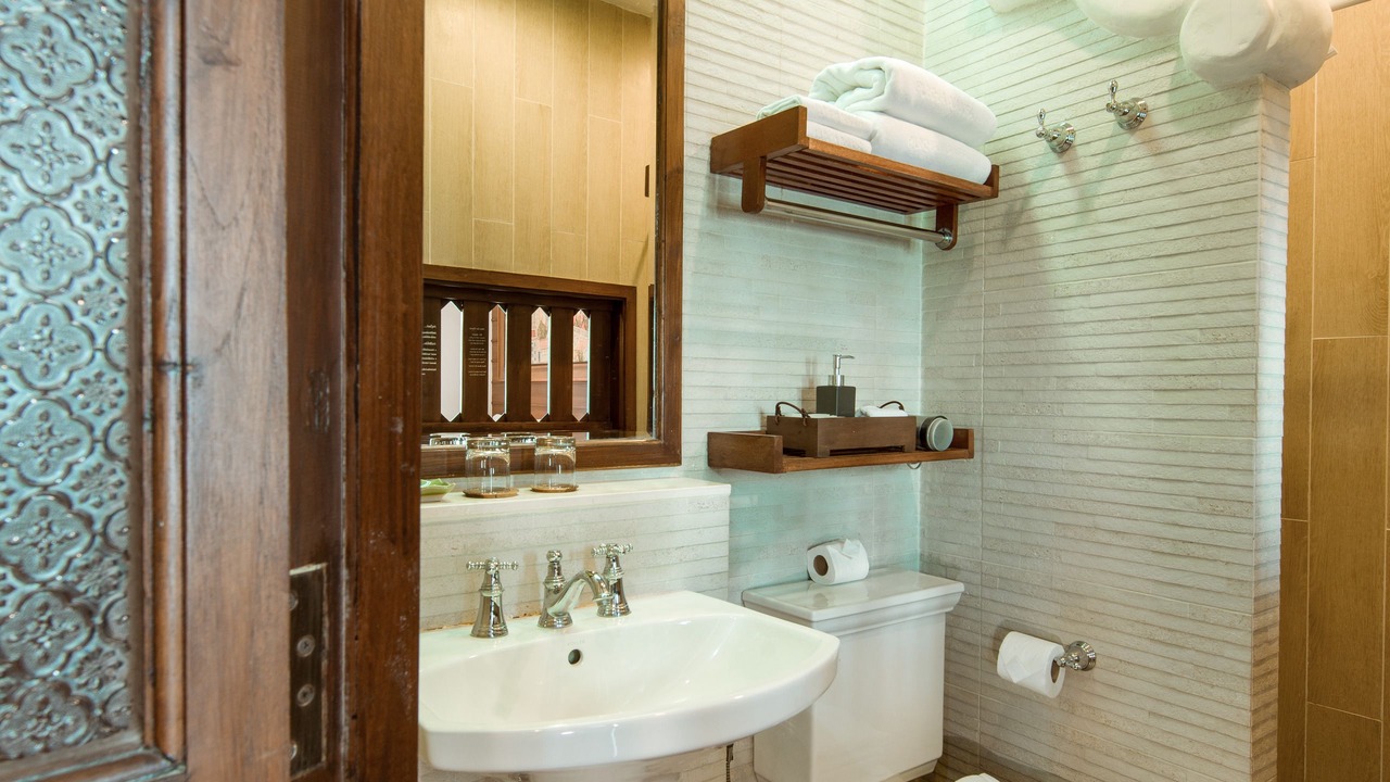 Photo of Bathroom in Nan