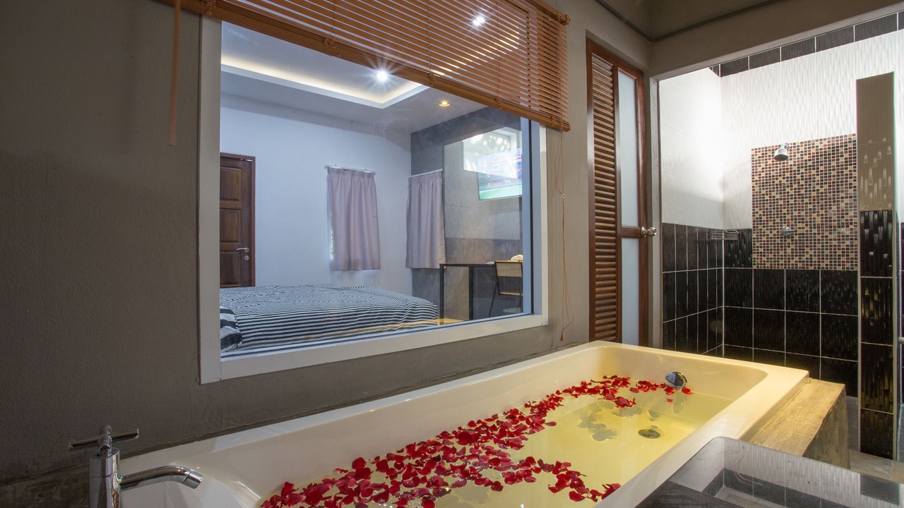 Photo of Bathroom in Phunphin