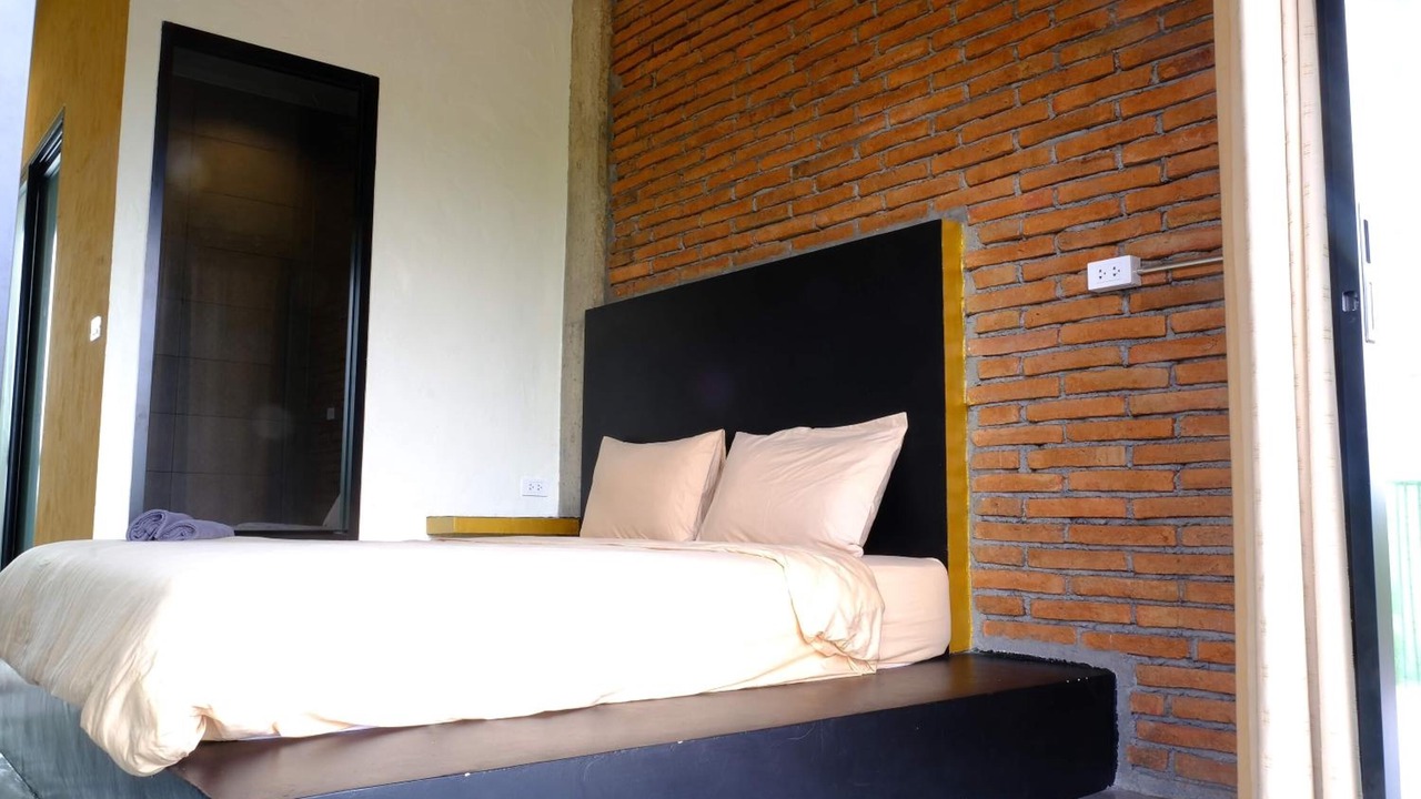 Photo of Bedroom in Phunphin