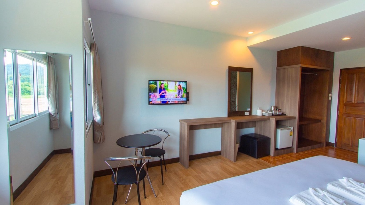 Photo of Bedroom in Makham Tia