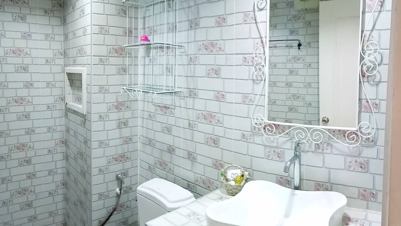 Photo of Bedroom in Hua Wiang