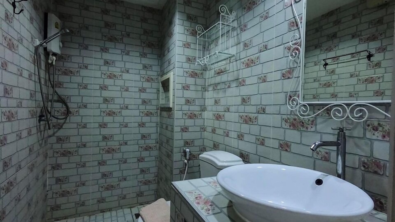 Photo of Bathroom in Hua Wiang