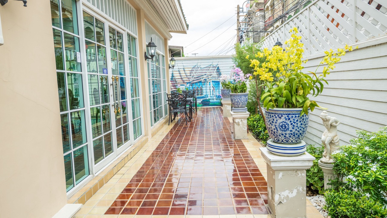 Photo of Outdoor in Wat Sam Phraya