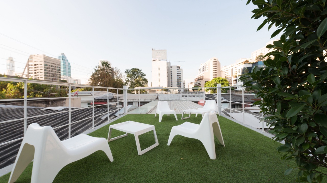 Photo of Patio Balcony in Khlong Toei Nuea