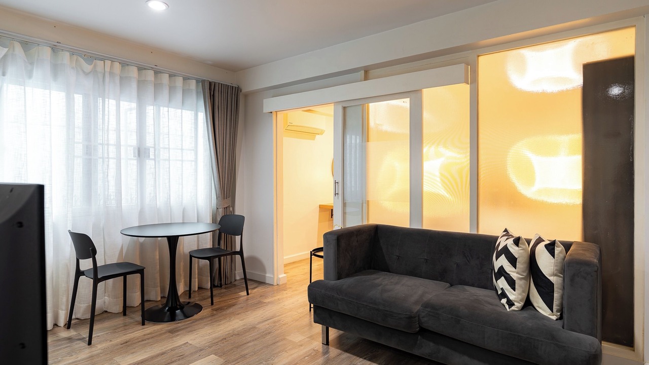 Photo of Bedroom in Embassy District