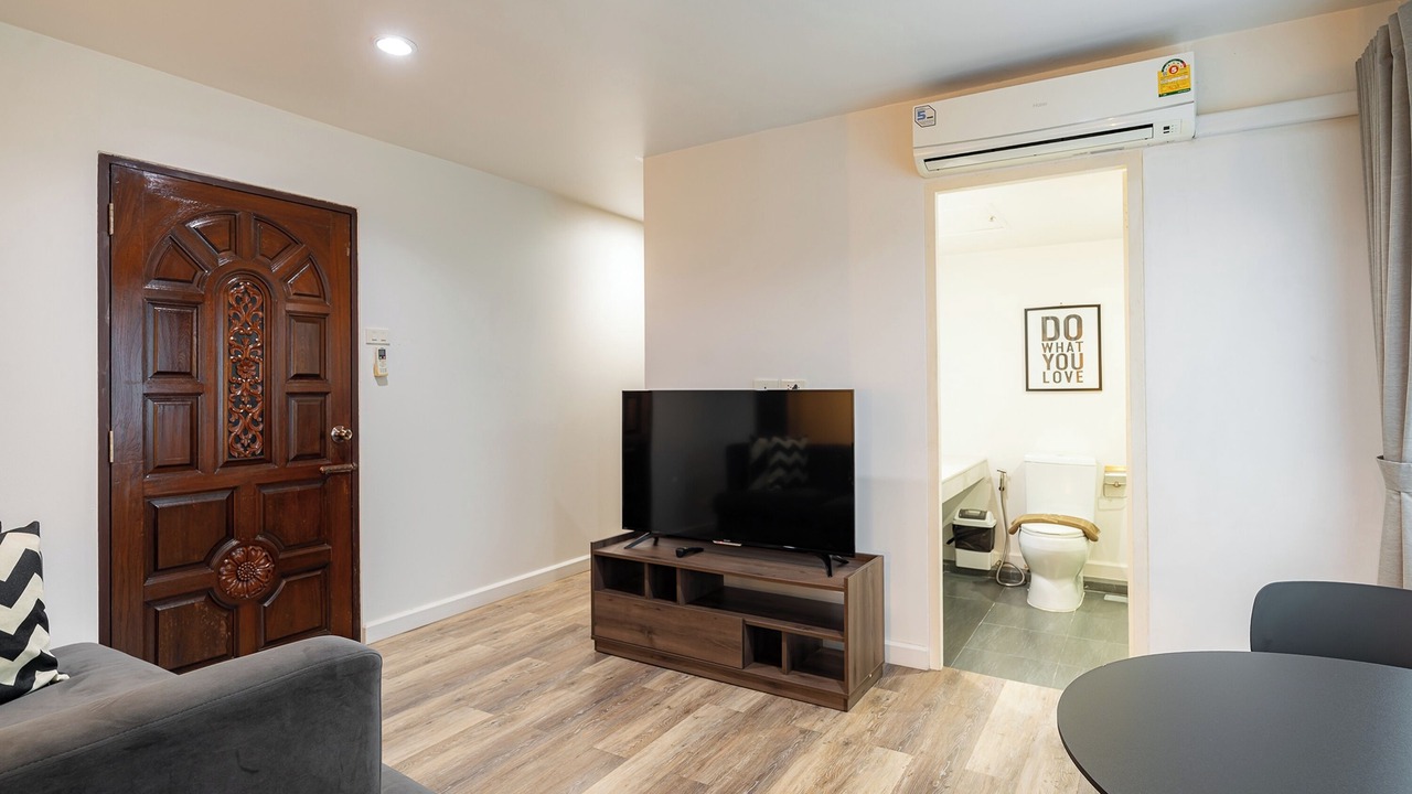 Photo of Bedroom in Embassy District