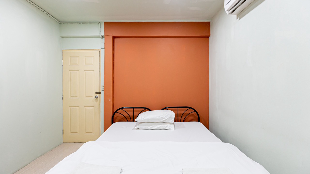 Photo of Bedroom in Embassy District
