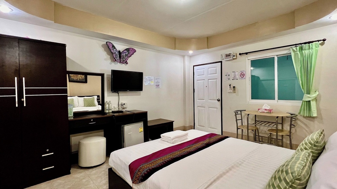 Photo of Bedroom in Nai Wiang