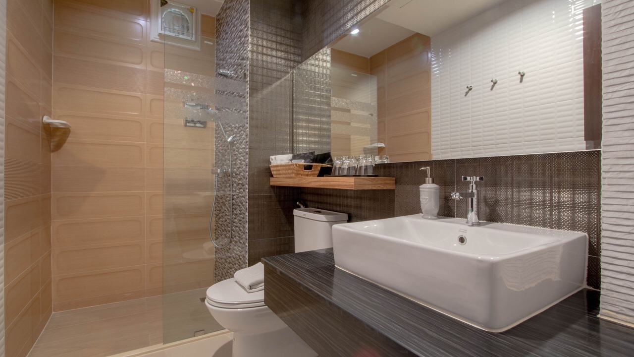 Photo of Bathroom in Bang Lamphu Lang