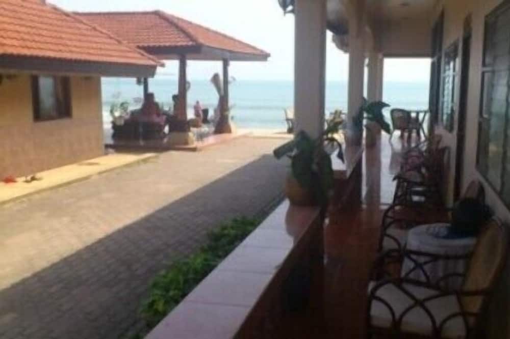 Photo of Patio Balcony in Pak Khlong
