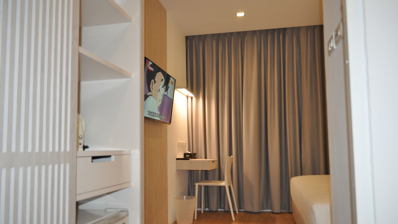 Photo of Bedroom in Bangkok Central Business District