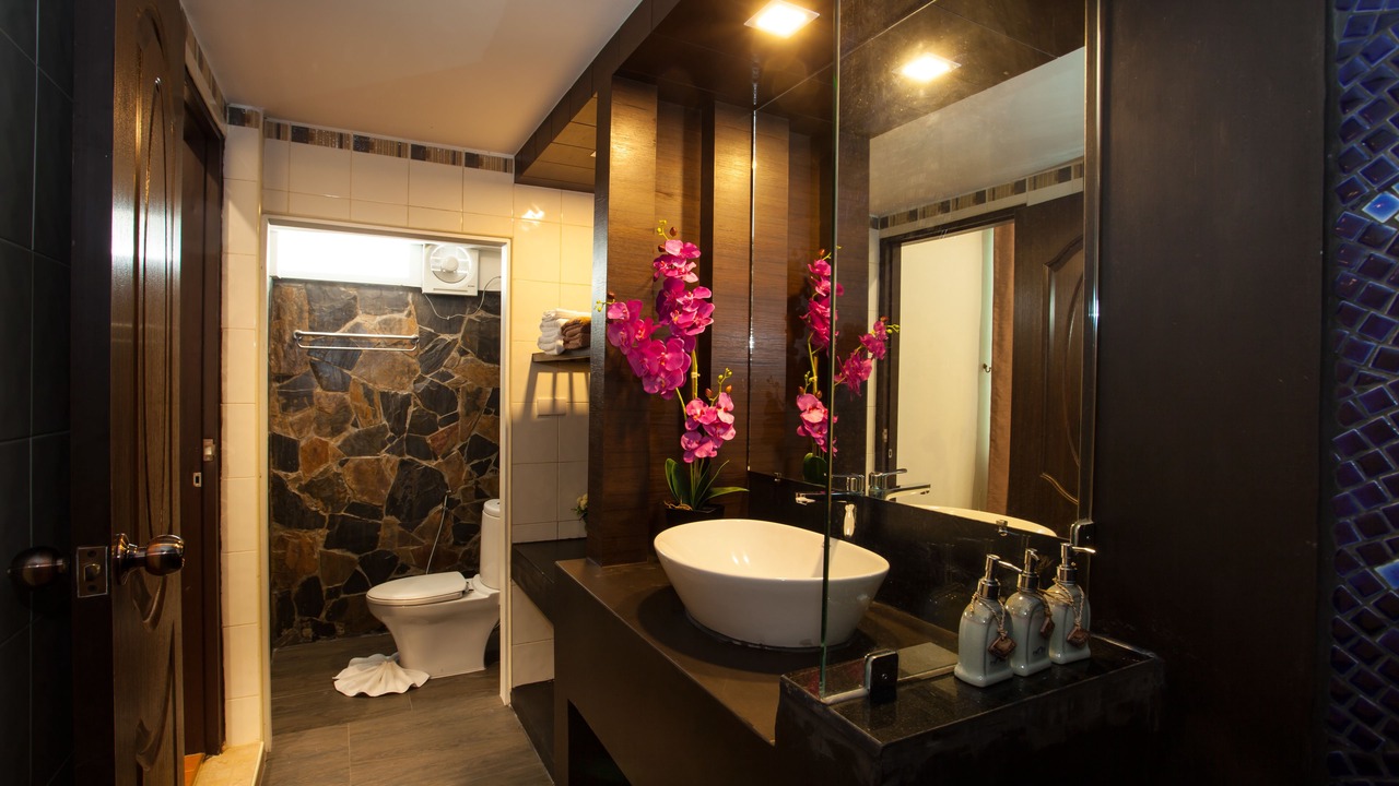 Photo of Bathroom in Lamai City Center
