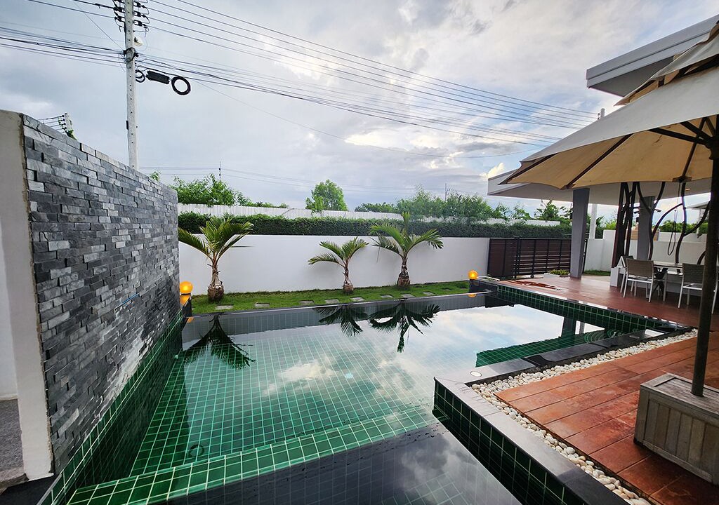 Photo of Outdoor in Hin Lek Fai