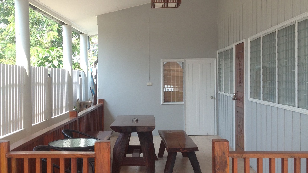 Photo of Patio Balcony in Hat Chao Samran