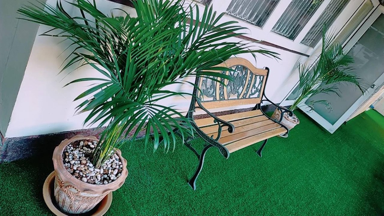 Photo of Outdoor in Khanna Yao