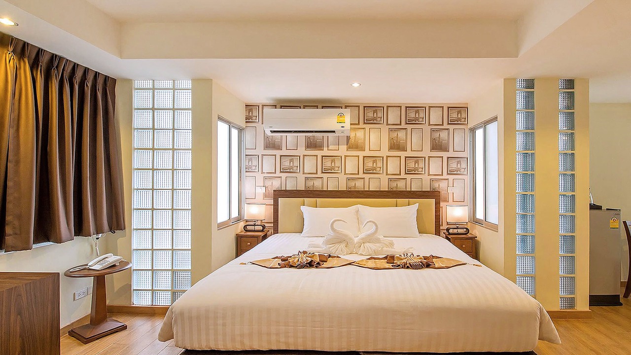 Photo of Bedroom in Racha Thewa