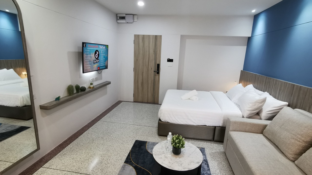 Photo of Bedroom in Samsen Nok