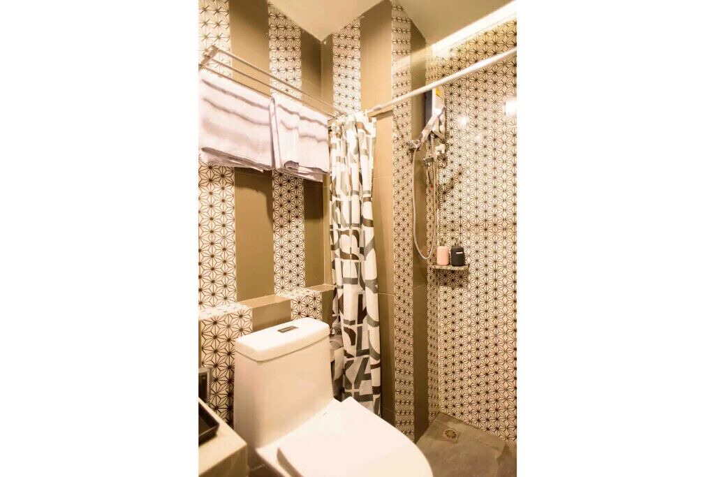 Photo of Bathroom in Wat Sam Phraya