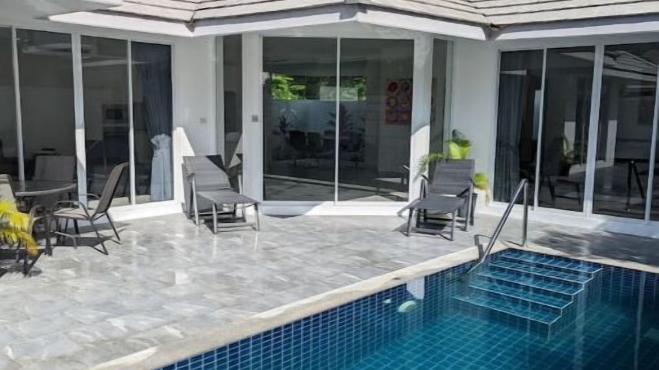 Photo of Outdoor in Lipa Noi