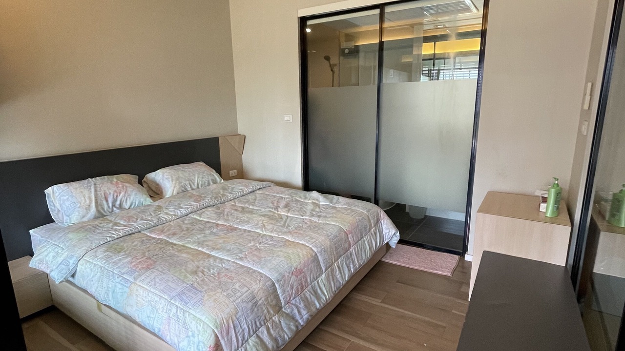 Photo of Bedroom in Asoke