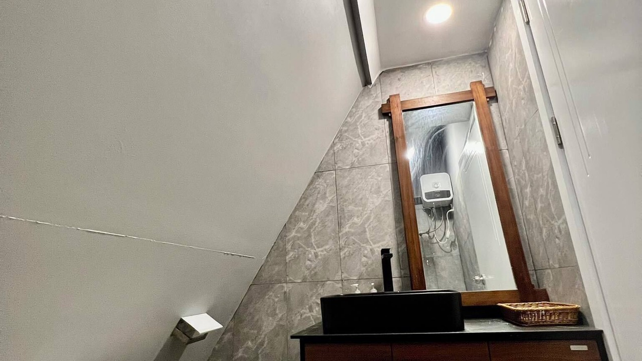 Photo of Bathroom in Srae Ambel