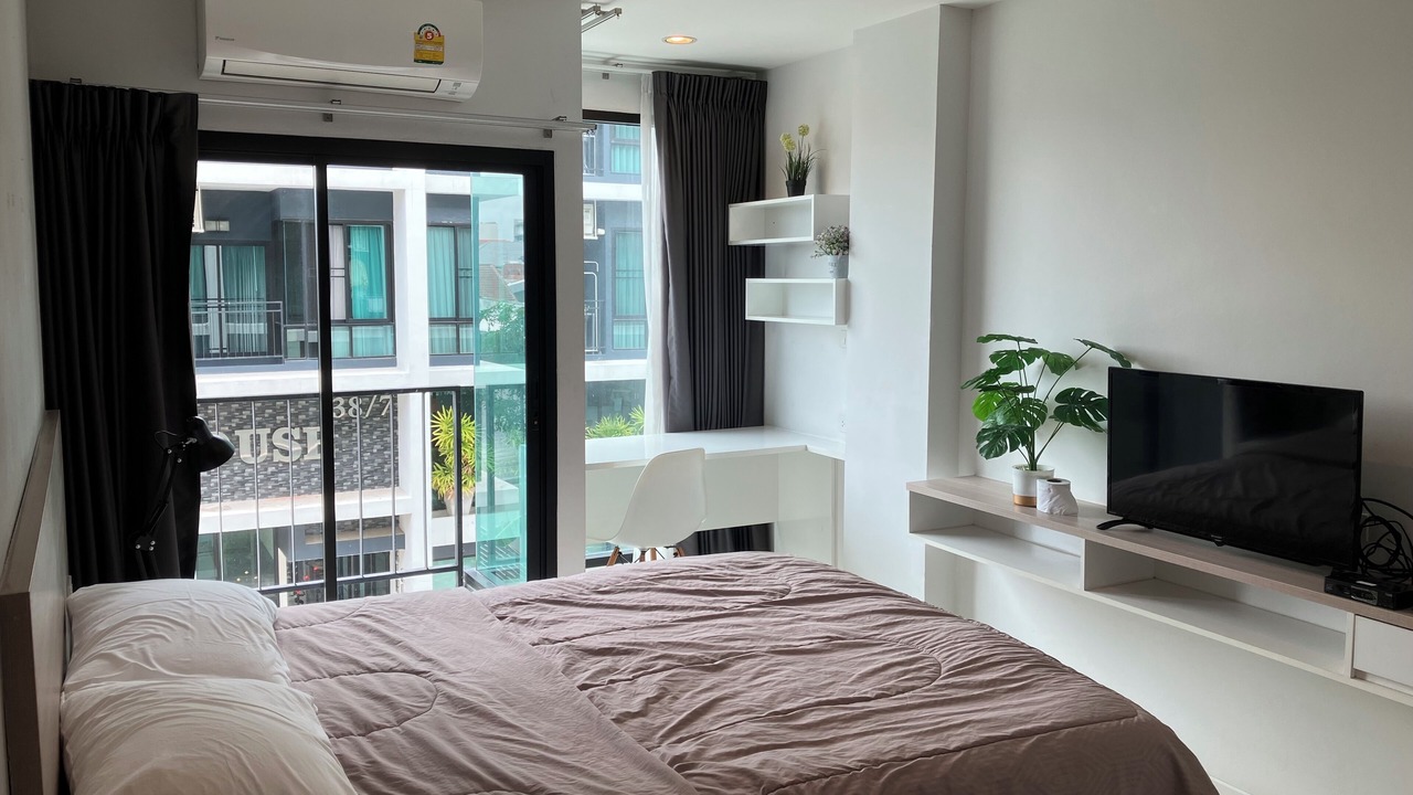 Photo of Bedroom in Phra Khanong