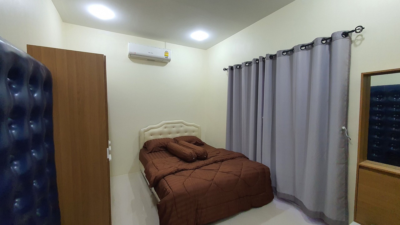 Photo of Bedroom in Cha-am