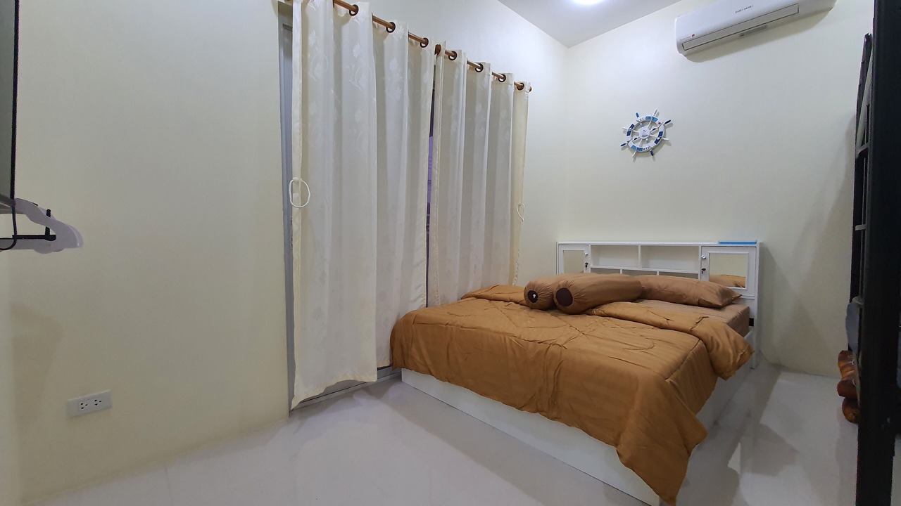 Photo of Bedroom in Cha-am