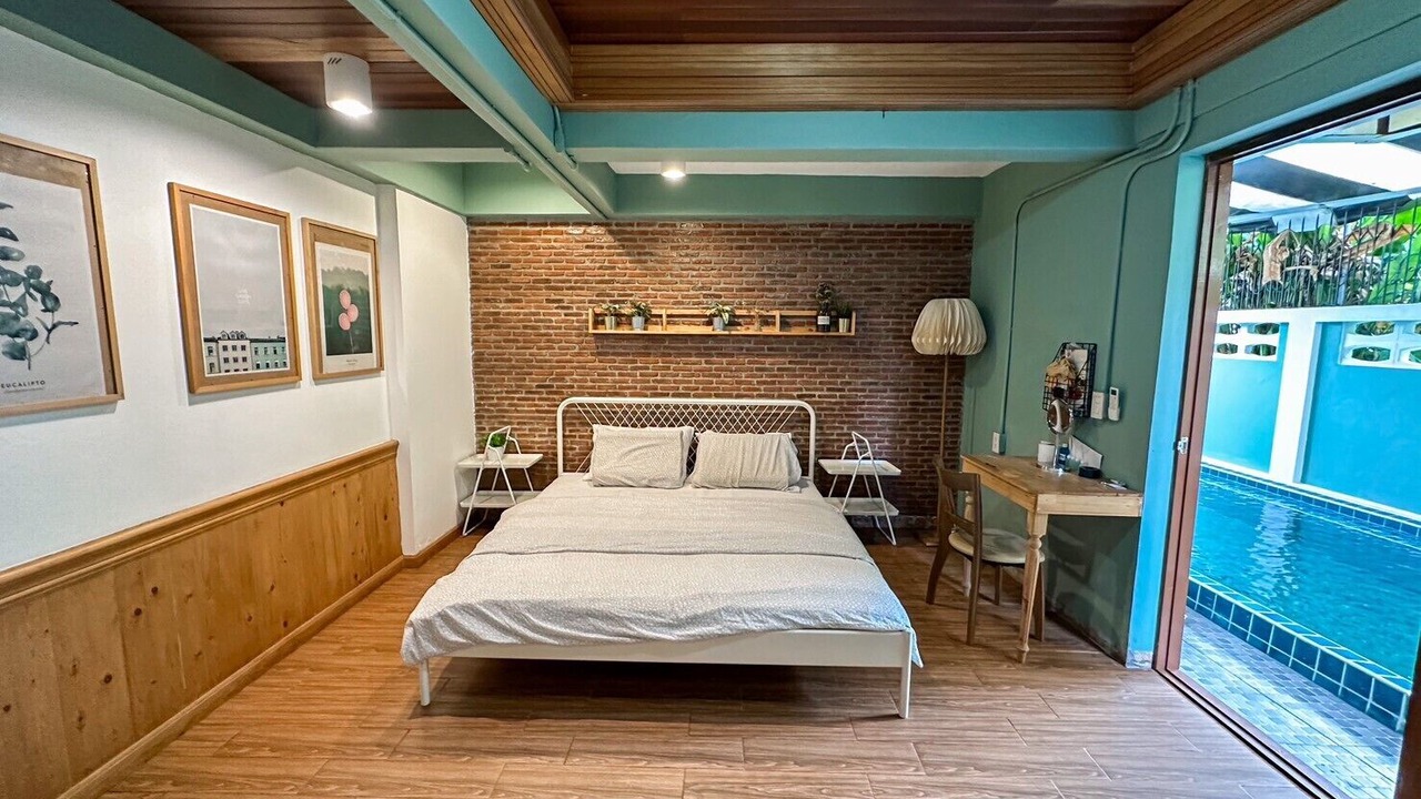 Photo of Bedroom in Khlong Tan Nuea